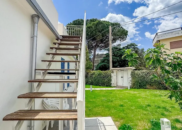 Calalunga Pietragrande - Exclusive Shoreline Haven