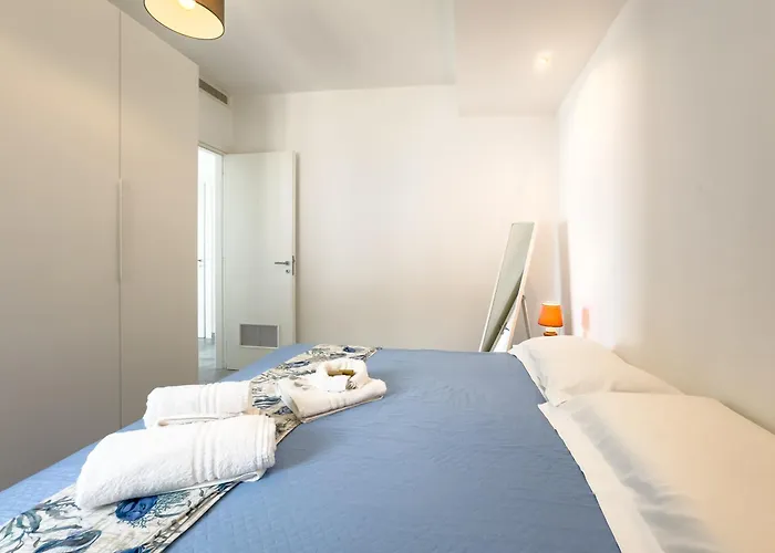 Calalunga Pietragrande - Exclusive Shoreline Haven Semesterbostad *