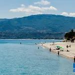 Calalunga Pietragrande - Exclusive Shoreline Haven Montepaone Lido