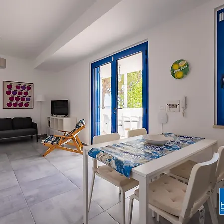 Calalunga Pietragrande - Exclusive Shoreline Haven *