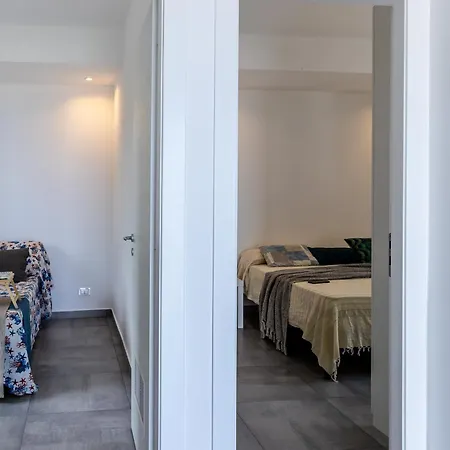 Calalunga Pietragrande - Exclusive Shoreline Haven Semesterbostad *