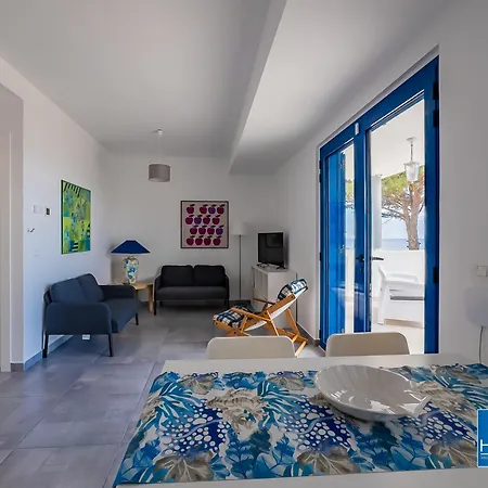 Calalunga Pietragrande - Exclusive Shoreline Haven