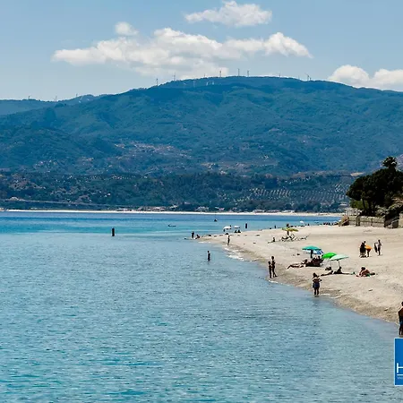 Calalunga Pietragrande - Exclusive Shoreline Haven Montepaone Lido