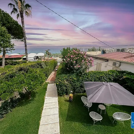 Calalunga Pietragrande - Exclusive Shoreline Haven Montepaone Lido