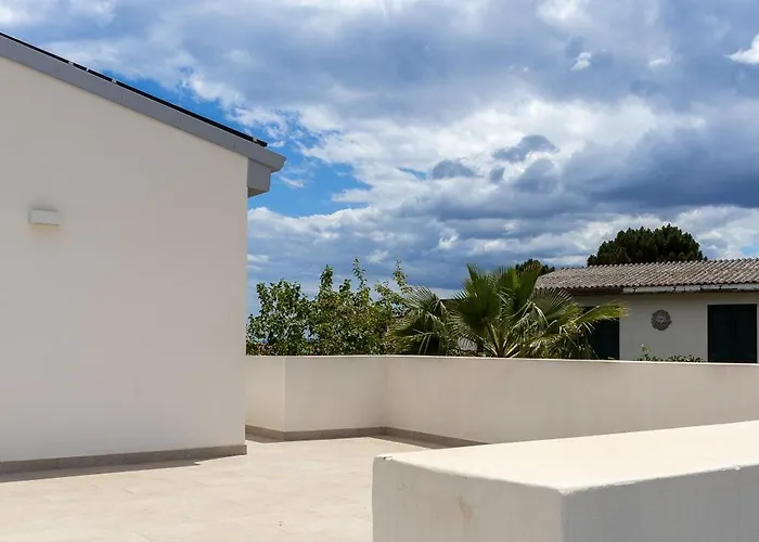 Calalunga Pietragrande - Exclusive Shoreline Haven Montepaone Lido