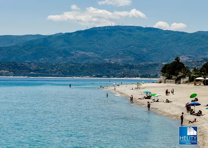 Calalunga Pietragrande - Exclusive Shoreline Haven Montepaone Lido